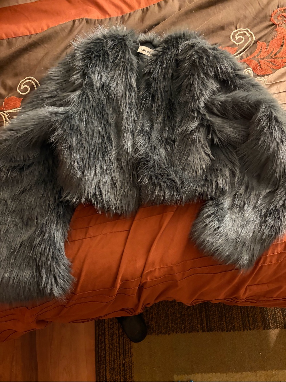 Cropped Gray Faux-Fur Teddy Jacket — Plush Short Coat